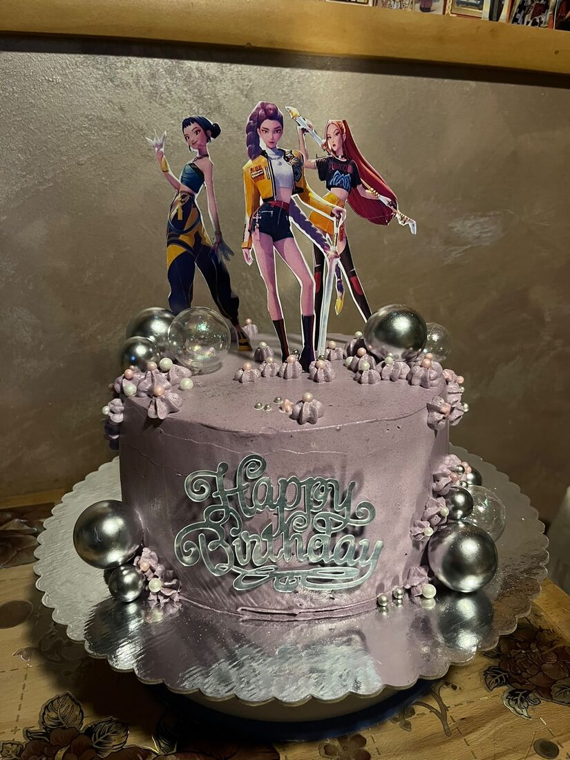 Tematska torta sa omiljenim likovima